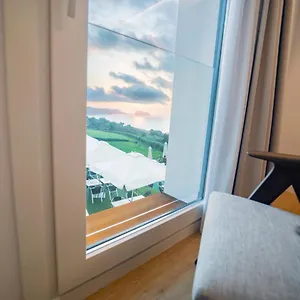  Hotel Berazadi Berri