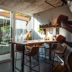  Ostello Surf House